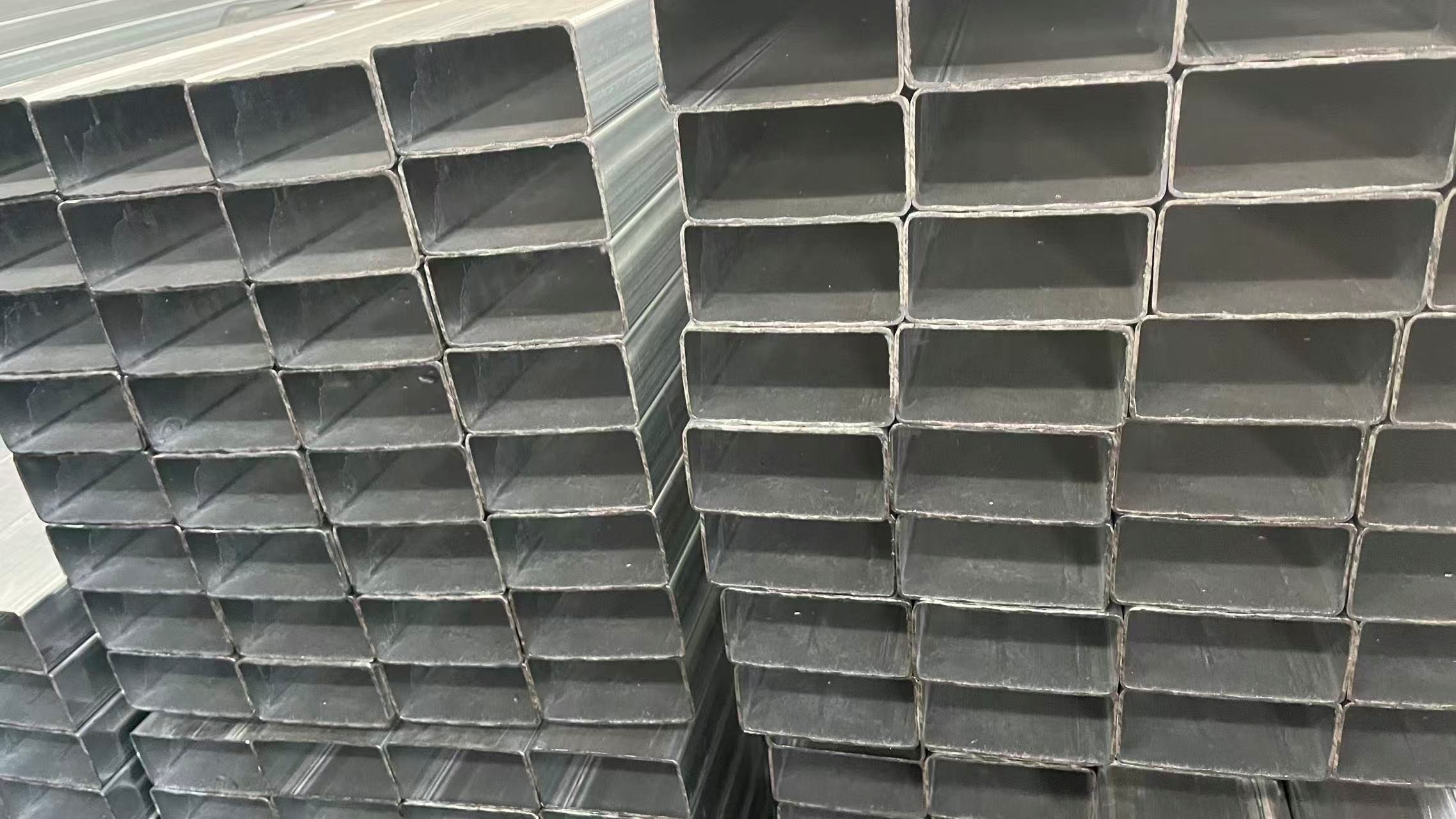 50×100 mm Galvanized Rectangular Tube