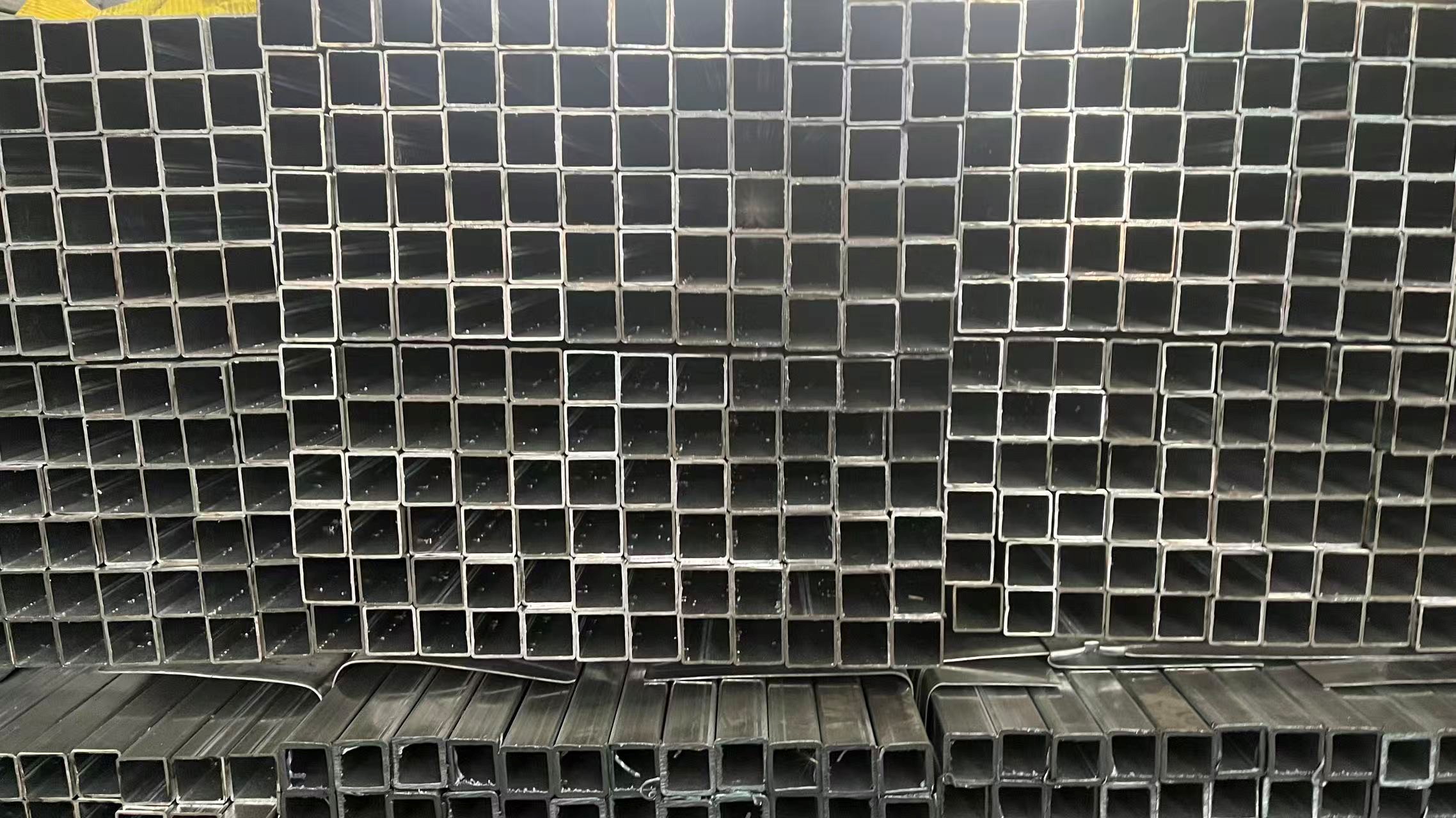 Galvanized Square Tubes