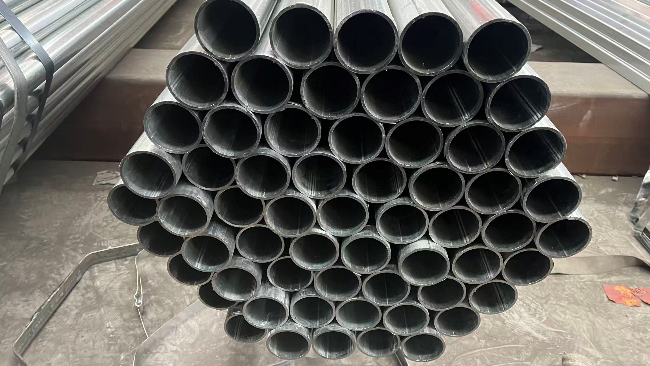 2-inch × 3.0 mm Galvanized Round Pipe