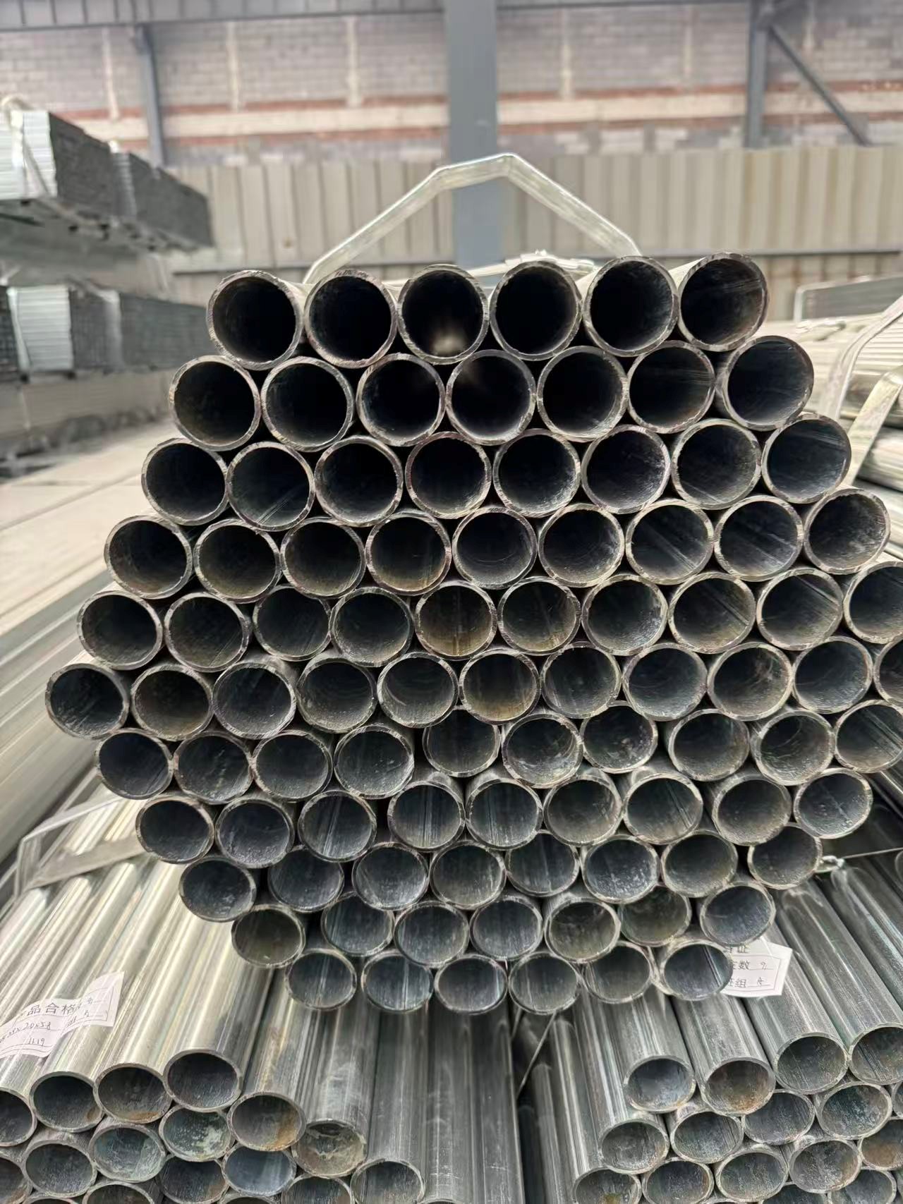 38 mm × 2.0 mm Galvanized Round Pipe view 2