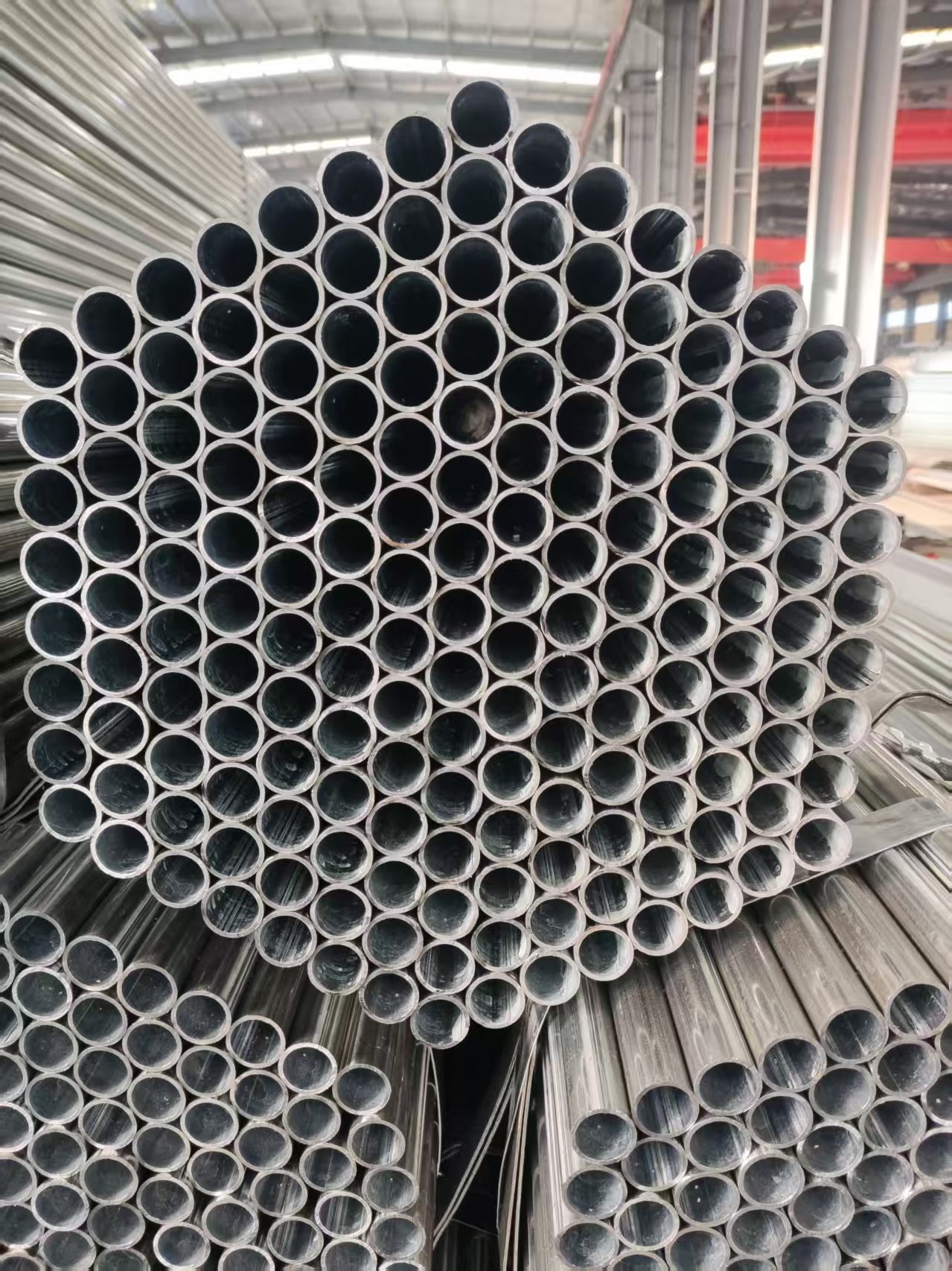 6-point (25 mm) × 1.9 mm Galvanized Round Pipe view 2